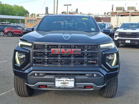 Used 2023 GMC Canyon AT4 AWD/4WD image 2