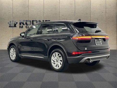 Used 2023 Lincoln Corsair FWD w/ Rear Removable Package Tray image 6