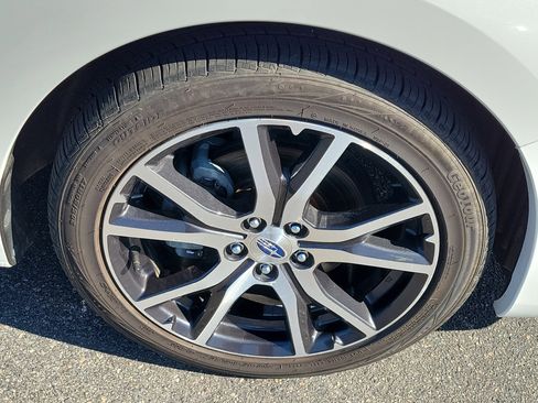 Used 2019 Subaru Impreza 2.0i Limited image 8