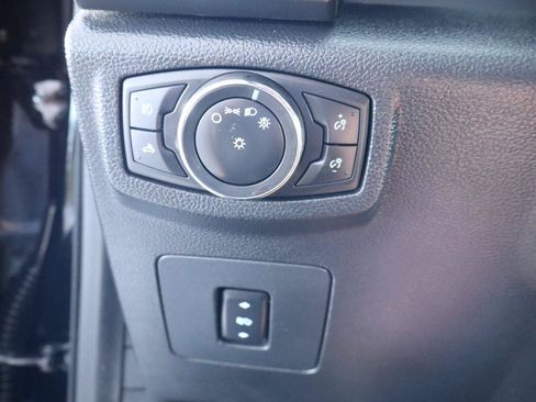 Used 2016 Ford F150 Lariat w/ Equipment Group 502A Luxury RWD image 22