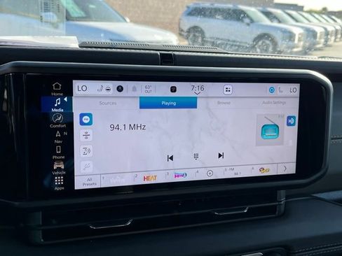 Certified 2025 Jeep Gladiator Mojave AWD/4WD image 25