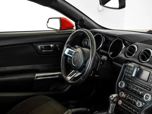 Used 2015 Ford Mustang Coupe w/ Equipment Group 051A RWD image 12