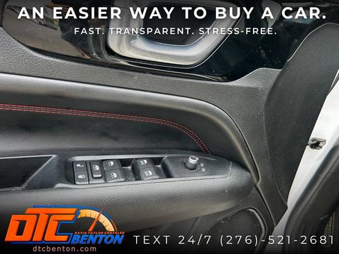 Used 2022 Jeep Compass Trailhawk w/ Trailer Tow Group AWD/4WD image 8