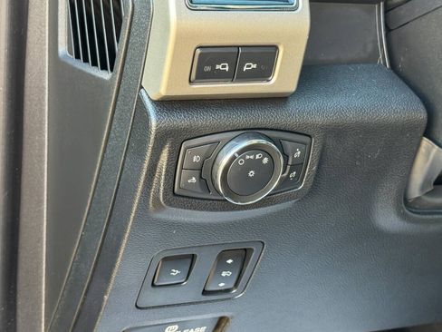 Used 2021 Ford F350 Lariat w/ Lariat Ultimate Package AWD/4WD image 25