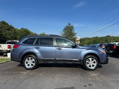 Used 2014 Subaru Outback 2.5i Limited AWD/4WD image 4