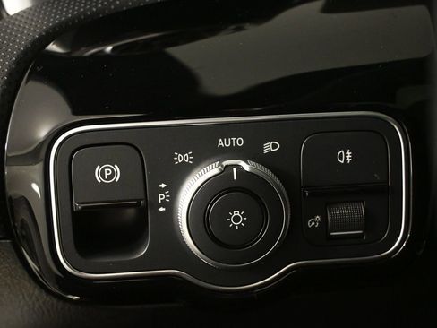Certified 2023 Mercedes-Benz CLA 250 4MATIC image 9