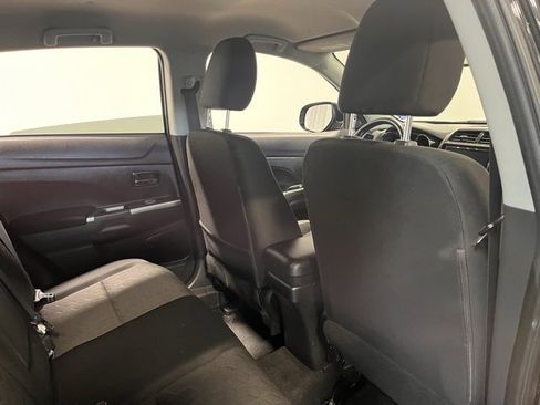 Used 2021 Mitsubishi Outlander Sport SE image 14