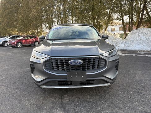 Used 2023 Ford Escape Active image 2