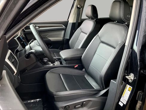 Used 2023 Volkswagen Atlas SE FWD image 7