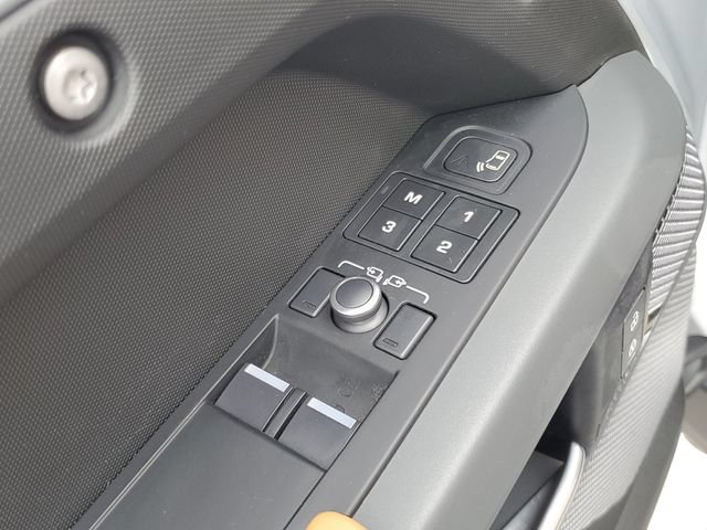 Used 2022 Land Rover Defender 90 X AWD/4WD image 14