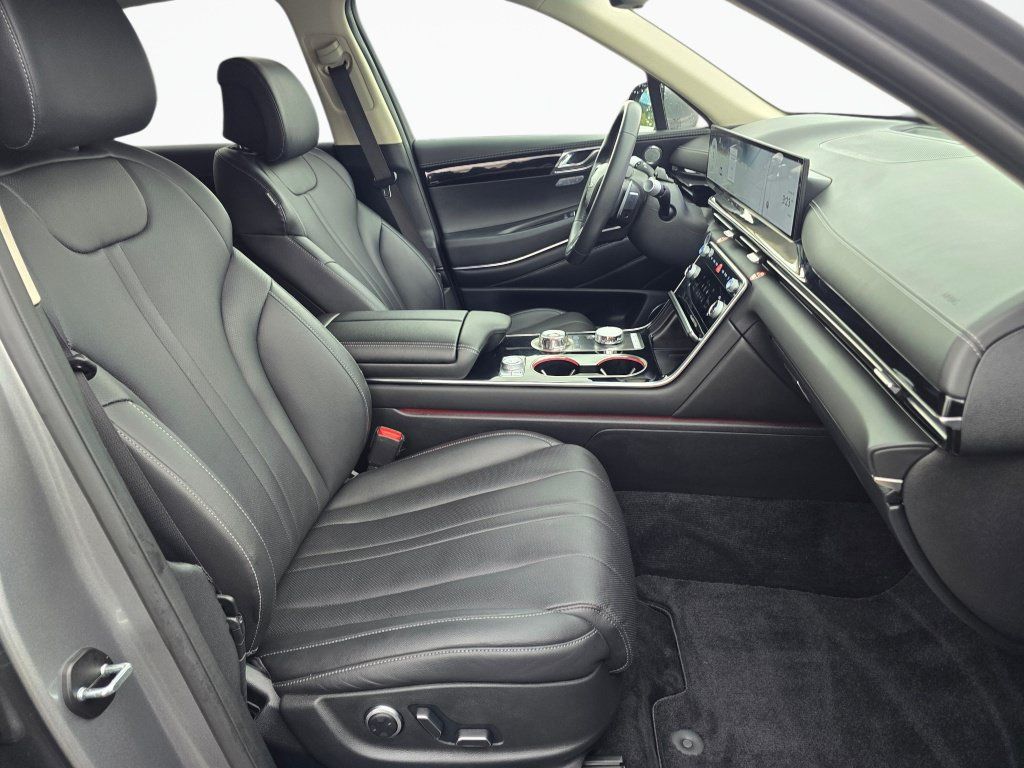 Used 2025 Genesis GV80 2.5T Standard AWD/4WD image 28