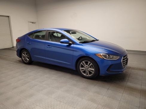 Used 2017 Hyundai Elantra SE image 11