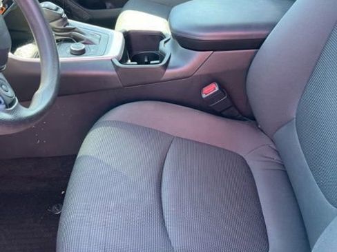 Used 2024 Toyota RAV4 LE AWD/4WD image 12