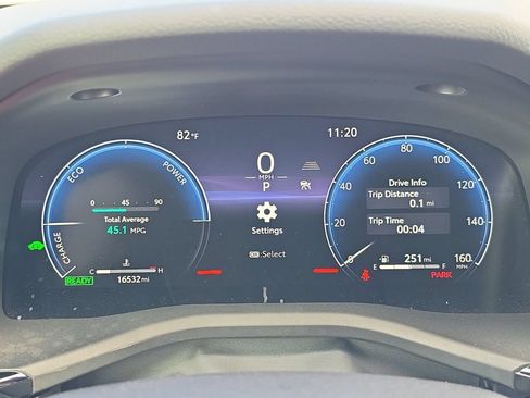 Used 2025 Toyota Camry XSE FWD image 19