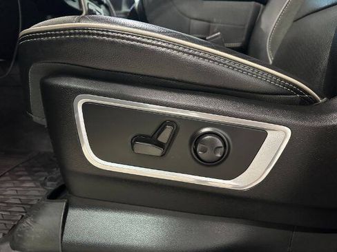 Used 2022 RAM 1500 Laramie AWD/4WD image 14