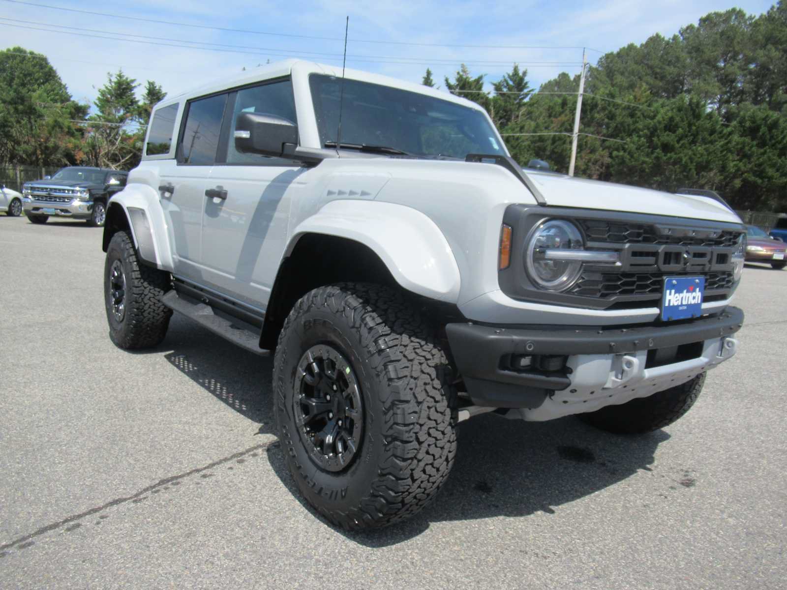 New 2026 Ford Bronco Raptor w/ Interior Carbon Fiber Pack AWD/4WD image 3