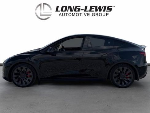 Used 2023 Tesla Model Y Performance AWD/4WD image 2
