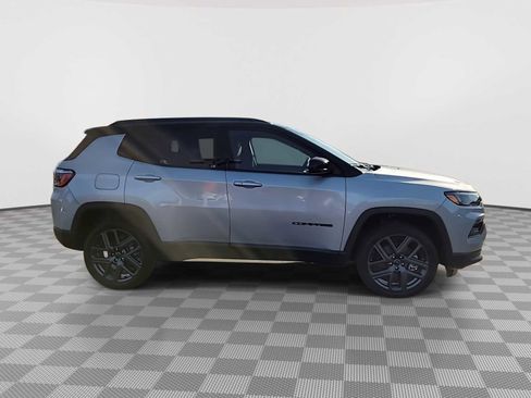 New 2026 Jeep Compass Limited image 9