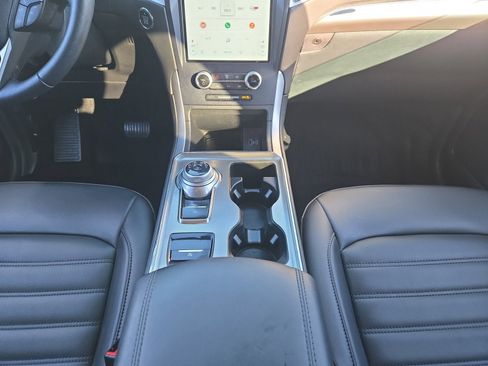 Certified 2022 Ford Edge SEL w/ Convenience Package image 21