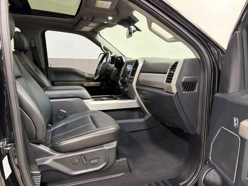 Used 2020 Ford F350 Lariat w/ Lariat Ultimate Package AWD/4WD image 41