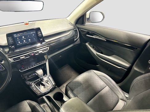 Used 2021 Kia Seltos EX AWD/4WD image 23