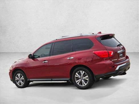 Used 2020 Nissan Pathfinder SV image 8