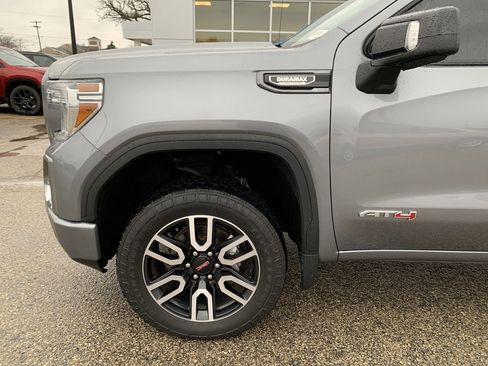 Certified 2021 GMC Sierra 1500 AT4 image 2