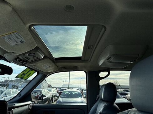 Used 2005 Chevrolet Tahoe LT w/ LT Preferred Equipment Group image 26