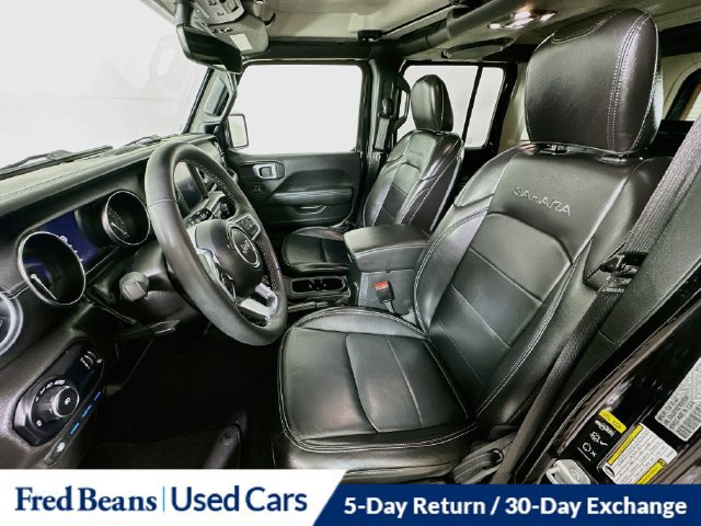 Used 2023 Jeep Wrangler Unlimited Sahara w/ Cold Weather Group AWD/4WD image 28