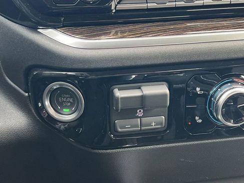 New 2026 GMC Sierra 1500 Elevation image 20