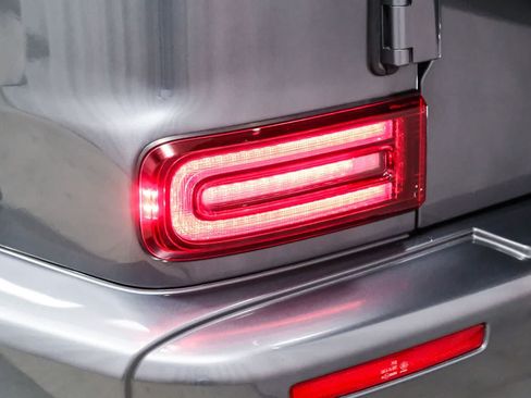 Used 2019 Mercedes-Benz G 550 w/ AMG Line image 7