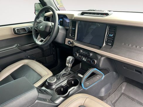 Used 2024 Ford Bronco Wildtrak AWD/4WD image 27