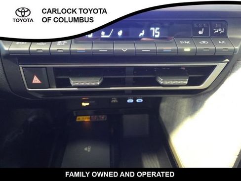 Used 2025 Toyota Camry XLE FWD image 27