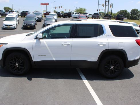 Used 2019 GMC Acadia SLT w/ LPO, Cargo Package AWD/4WD image 5