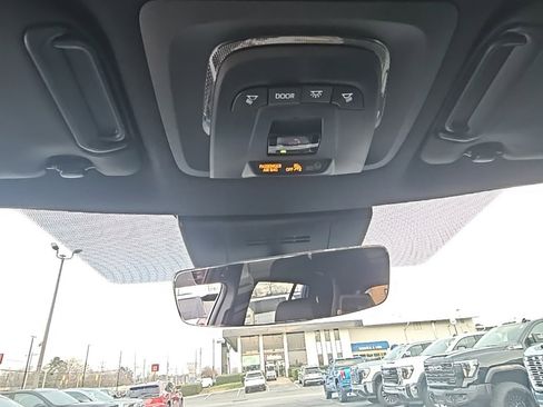 Used 2025 Toyota Corolla Cross AWD Hybrid image 23