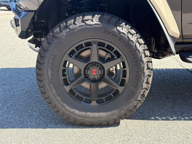 New 2026 Ford Bronco Raptor w/ Interior Carbon Fiber Pack AWD/4WD image 13