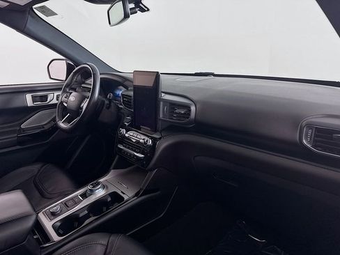 Certified 2022 Ford Explorer ST w/ Equipment Group 401A image 31