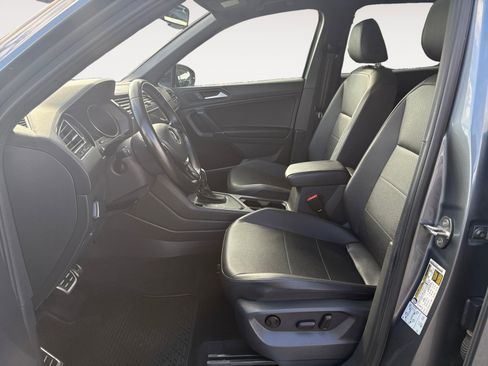 Used 2020 Volkswagen Tiguan SE R-Line FWD image 20