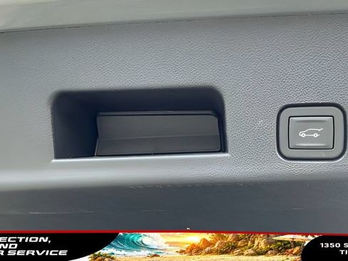 New 2026 GMC Acadia Elevation w/ Elevation Premium Package FWD image 21