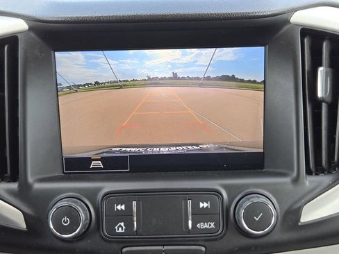Used 2023 GMC Terrain SLT AWD/4WD image 13