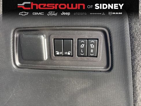 Used 2023 Cadillac Escalade Premium Luxury AWD/4WD image 31