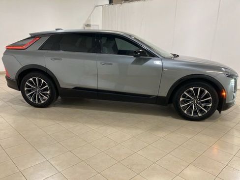Used 2024 Cadillac Lyriq Sport image 6