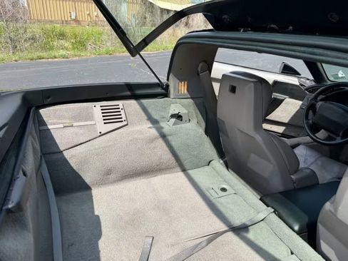 Used 1990 Chevrolet Corvette ZR-1 RWD image 22