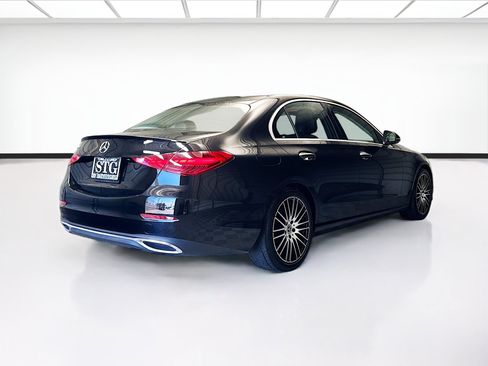 Used 2022 Mercedes-Benz C 300 Sedan image 4