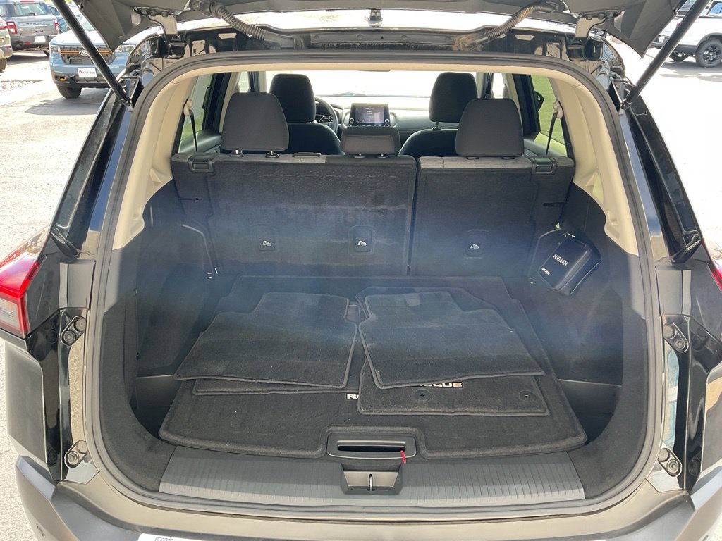 Used 2023 Nissan Rogue SV AWD/4WD image 21