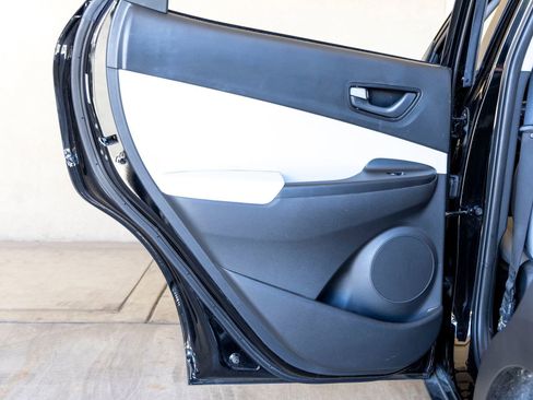 Used 2023 Hyundai Kona SEL image 19