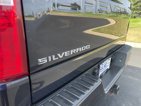 Used 2023 Chevrolet Silverado 1500 RST AWD/4WD image 28