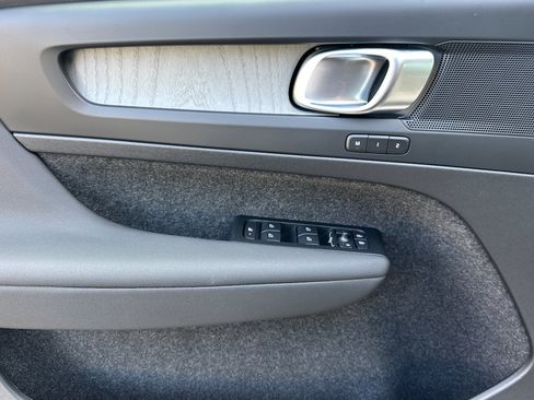 New 2026 Volvo EX40 Plus w/ Climate Package image 9