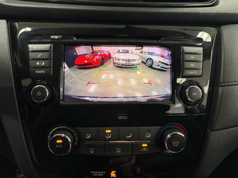 Used 2020 Nissan Rogue S AWD/4WD image 35