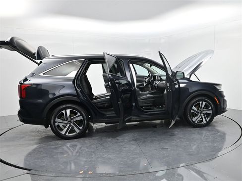 Certified 2023 Kia Sorento EX image 57